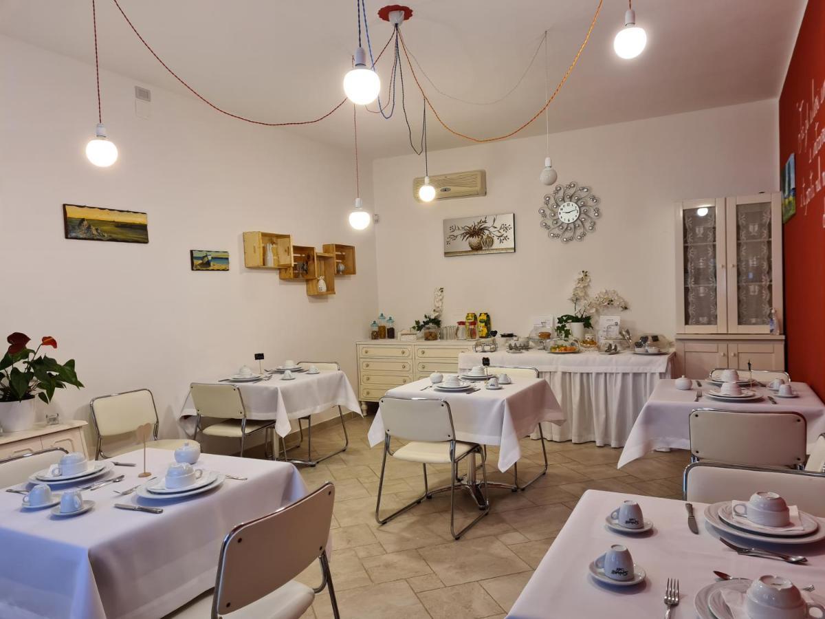 Casa Poesia Bed & Breakfast Torre San Giovanni Ugento Bagian luar foto