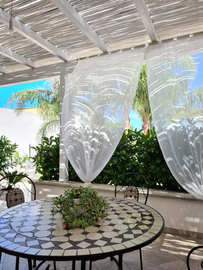 Casa Poesia Bed & Breakfast Torre San Giovanni Ugento Bagian luar foto